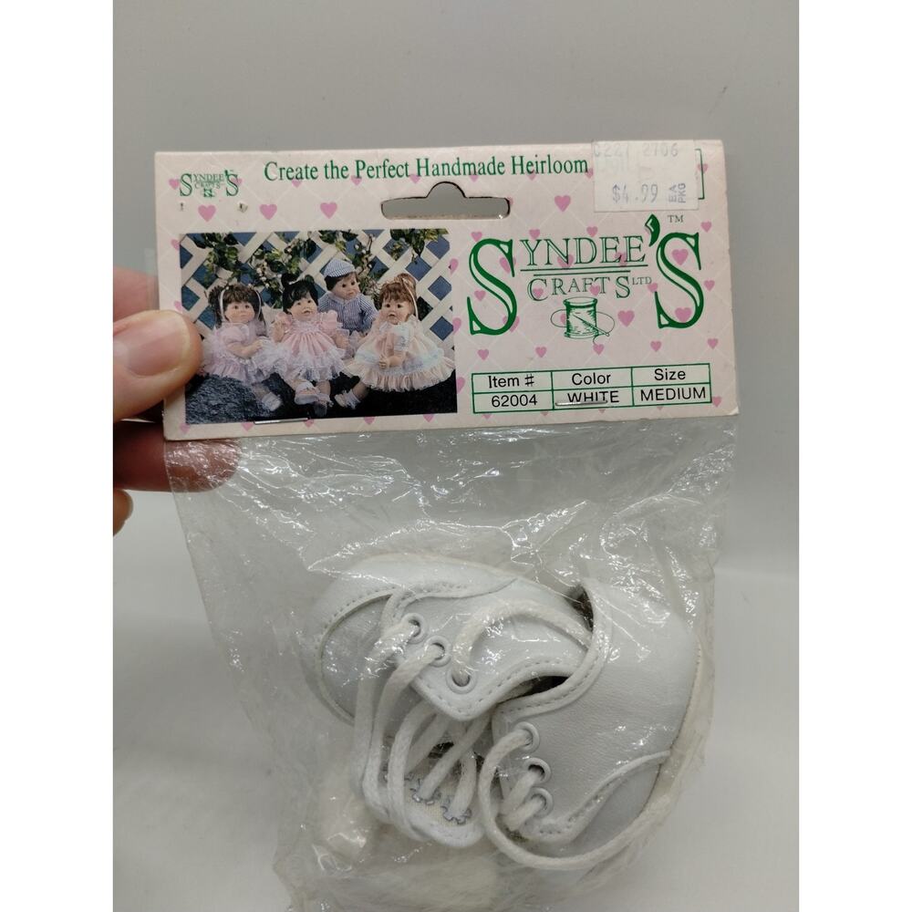 Syndees Crafts White Dress Shoes Socks Medium Doll 90s New 62004 Vintage - 2.5"